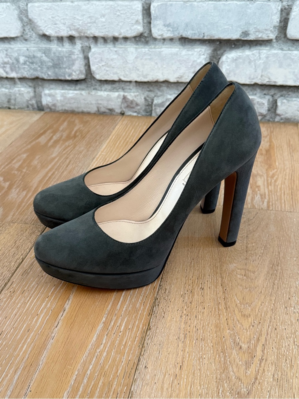 Prada Dark Gray Suede Stiletto Pumps NWOT - Picture 9 of 10
